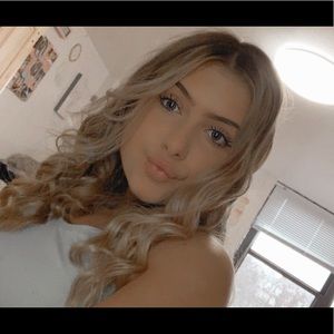 Meet your Posher, Alexa